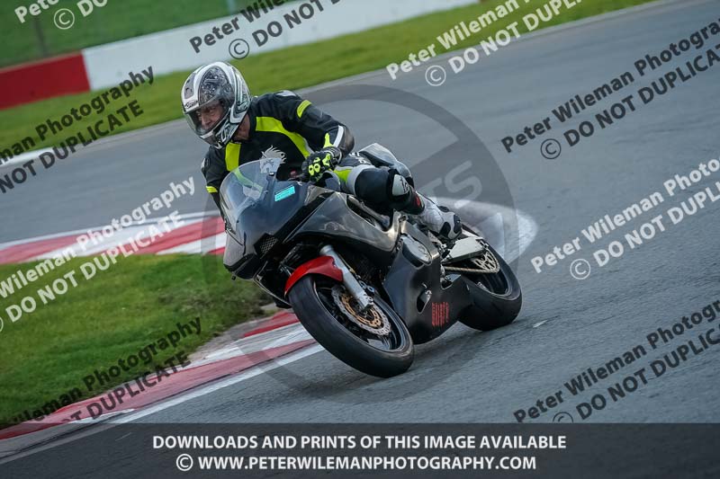 donington no limits trackday;donington park photographs;donington trackday photographs;no limits trackdays;peter wileman photography;trackday digital images;trackday photos